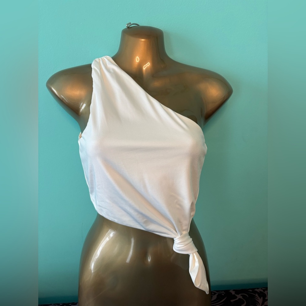 Superdown One-shoulder cropped top